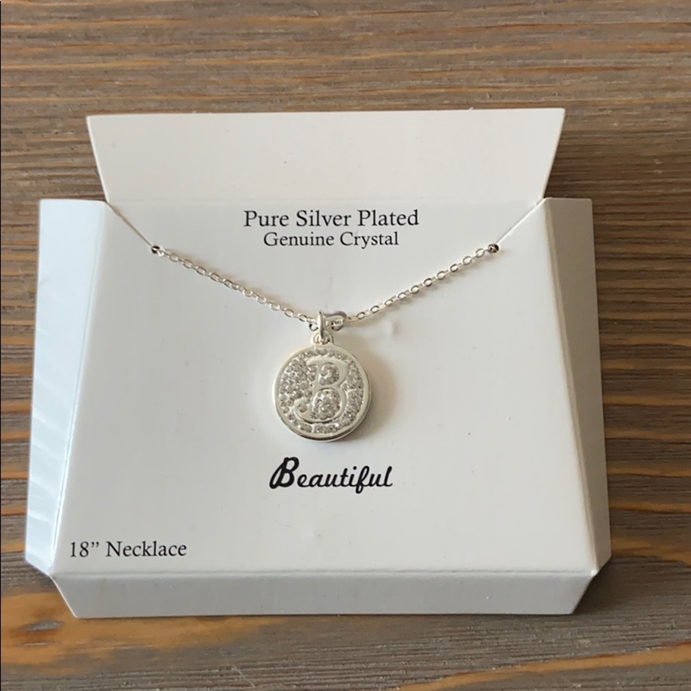 NWT Crystal ‘B’ necklace